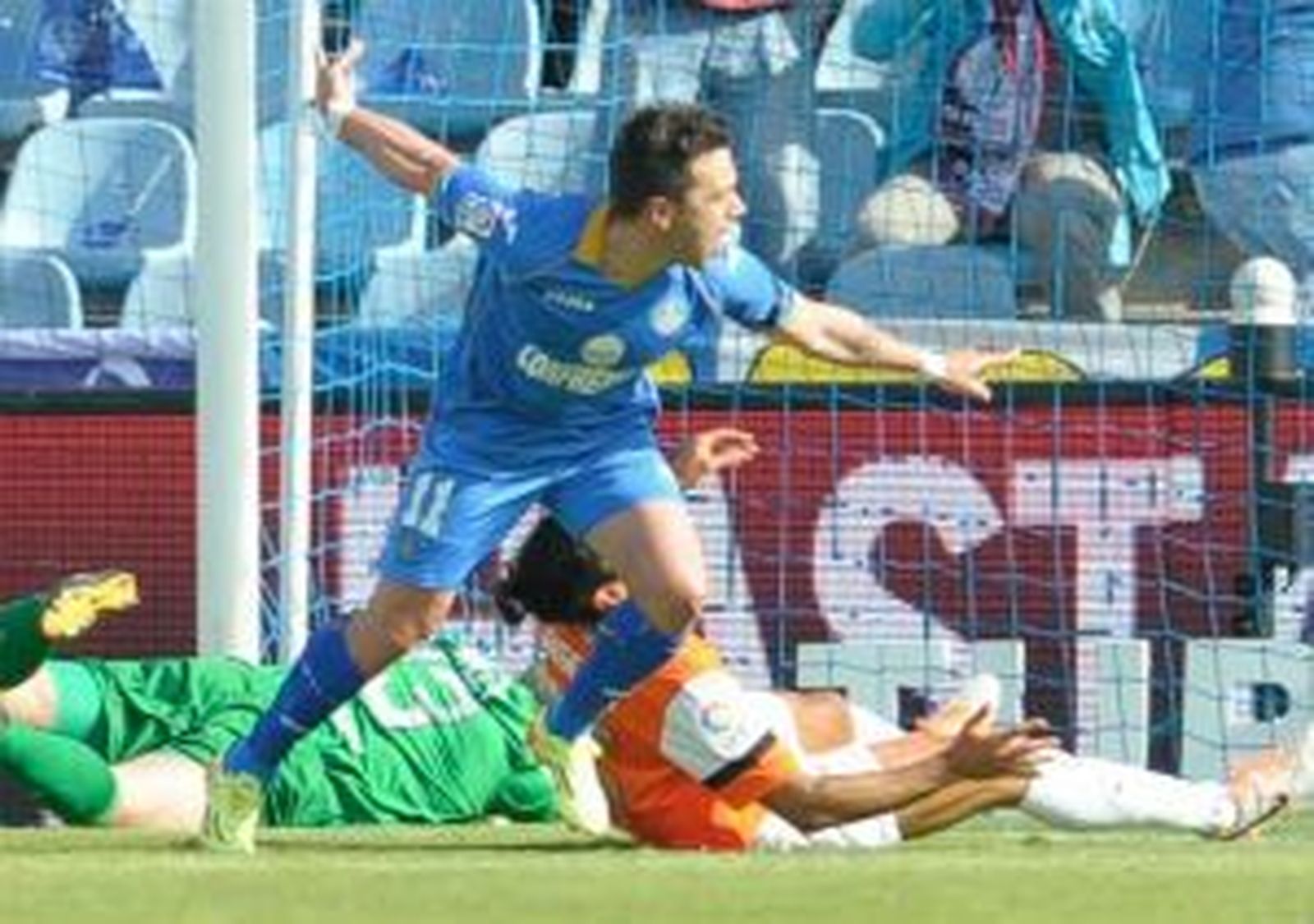 1-0. La indolencia del Málaga da vida al Getafe