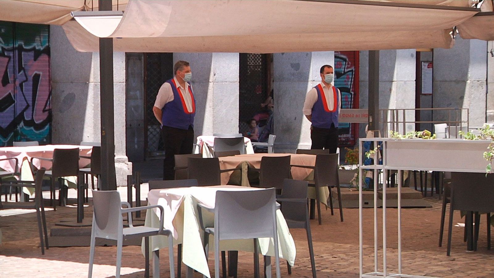 La Plaza Mayor, pocos visitantes y sin turistas extranjeros