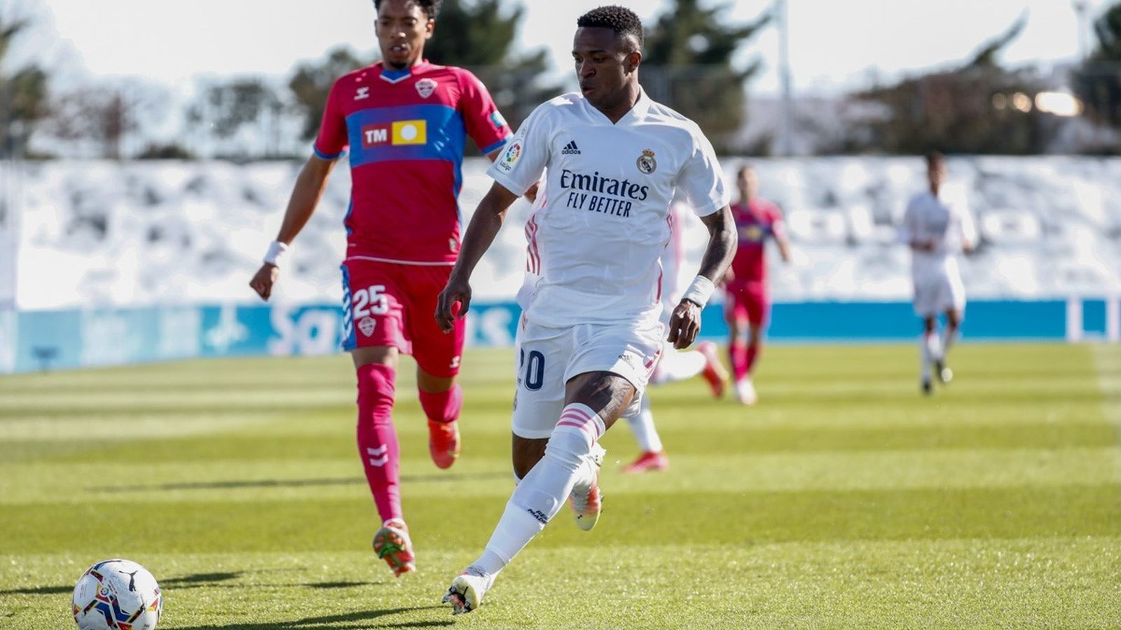Vinicius ante el Elche