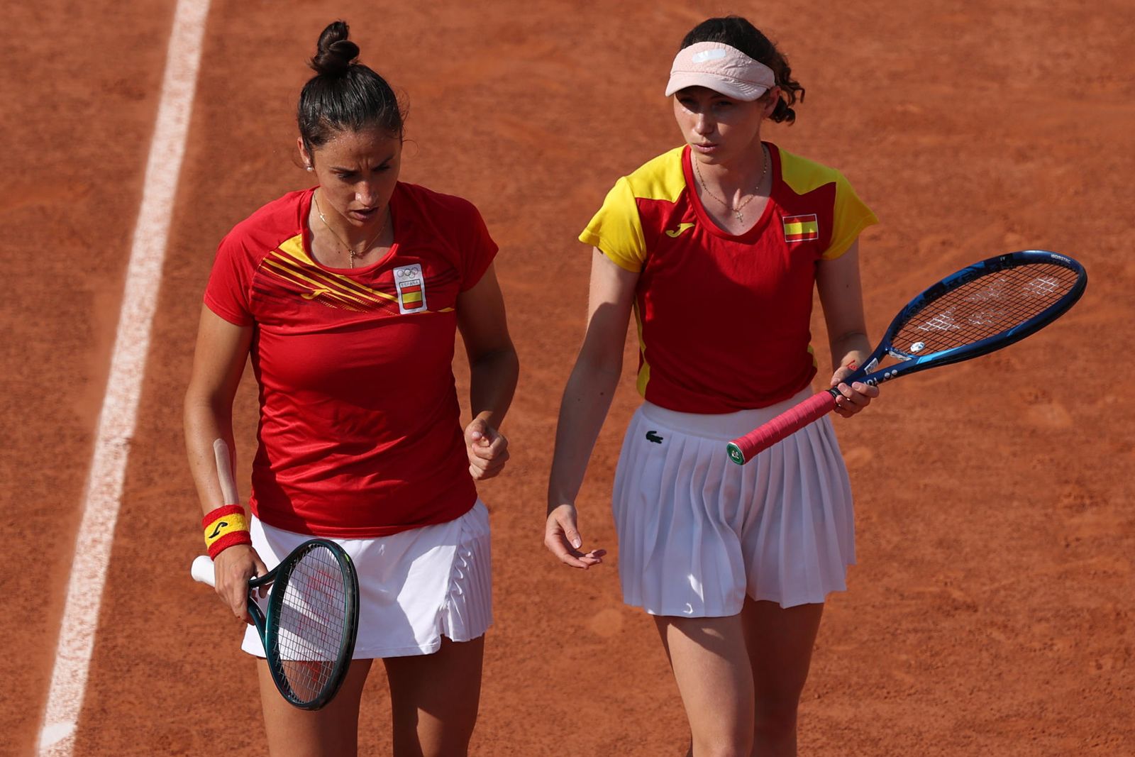 Sara Sorribes y Cristina Bucsa en París