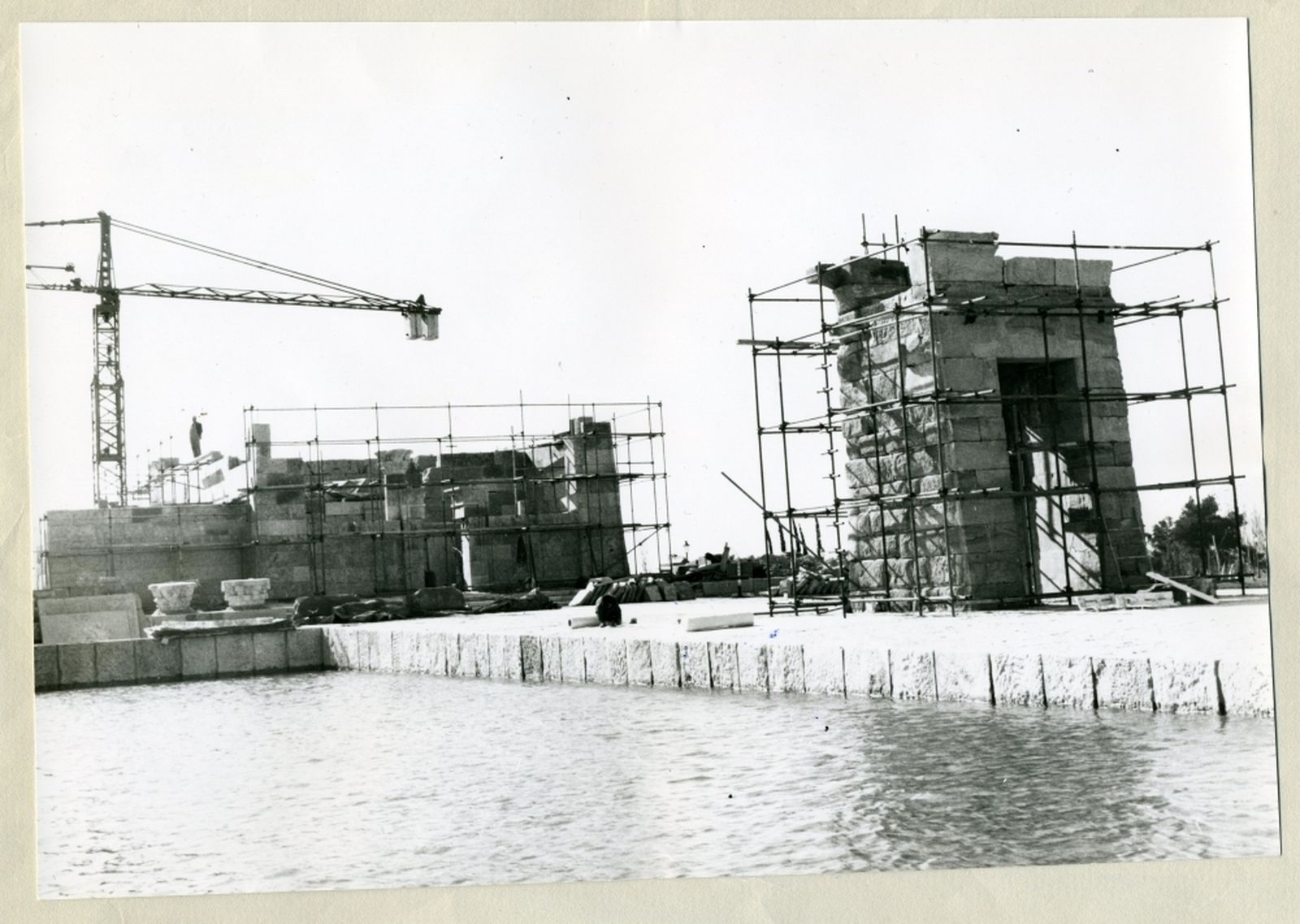 Obras de reconstrucción del templo en 1971