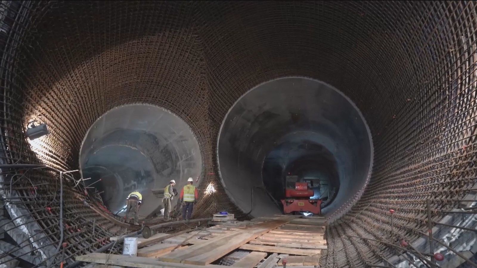 Expertos apuntan que la salida de Ferrovial se debe a la falta de seguridad jurídica en España
