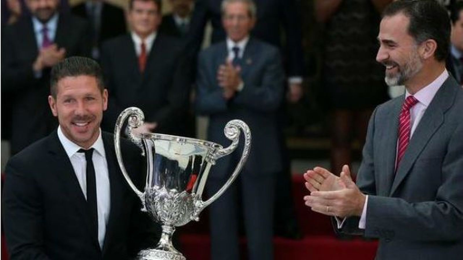 Simeone: "Invito a todos a vivir en paz y dejar trabajar a la gente"