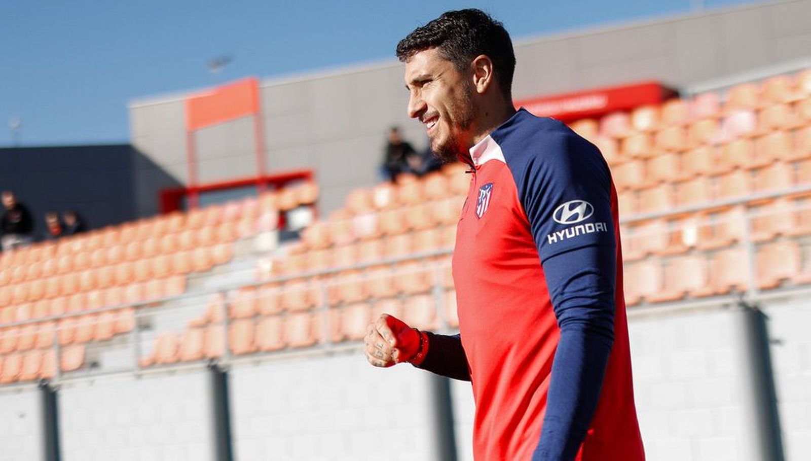 Giménez, Molina y Riquelme serán suplentes contra el Almería