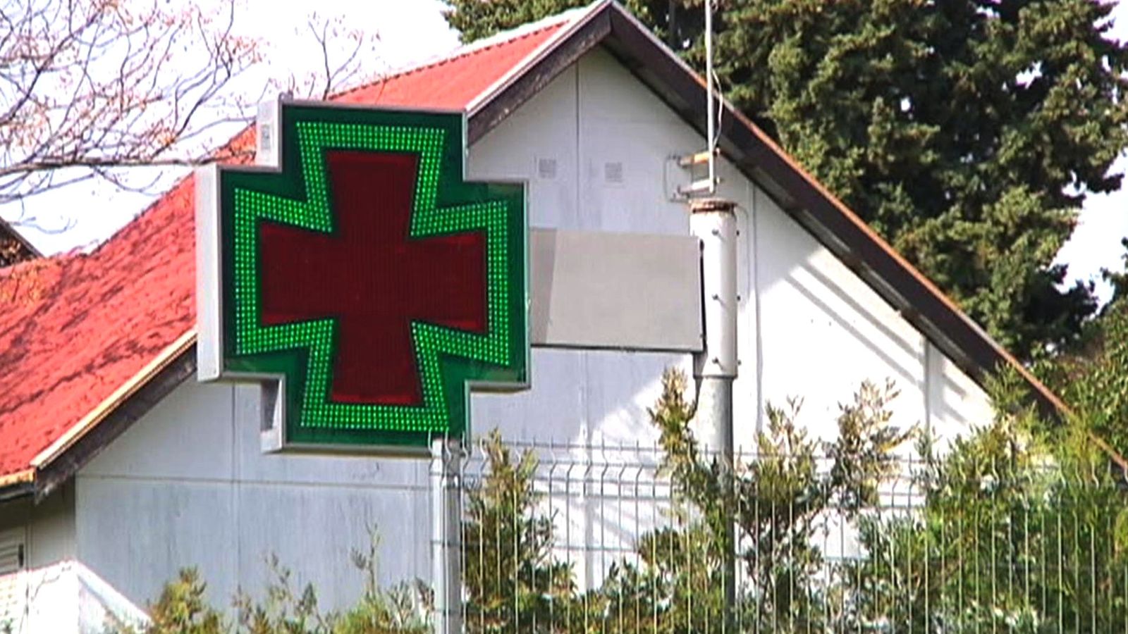 Atracada una farmacia de Málaga tres veces en diez días por la misma persona