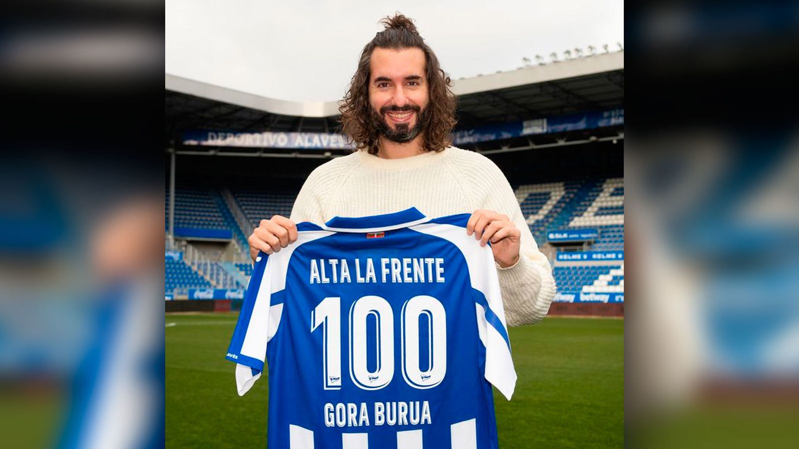Mikel Izal pone música al centenario del Alavés
