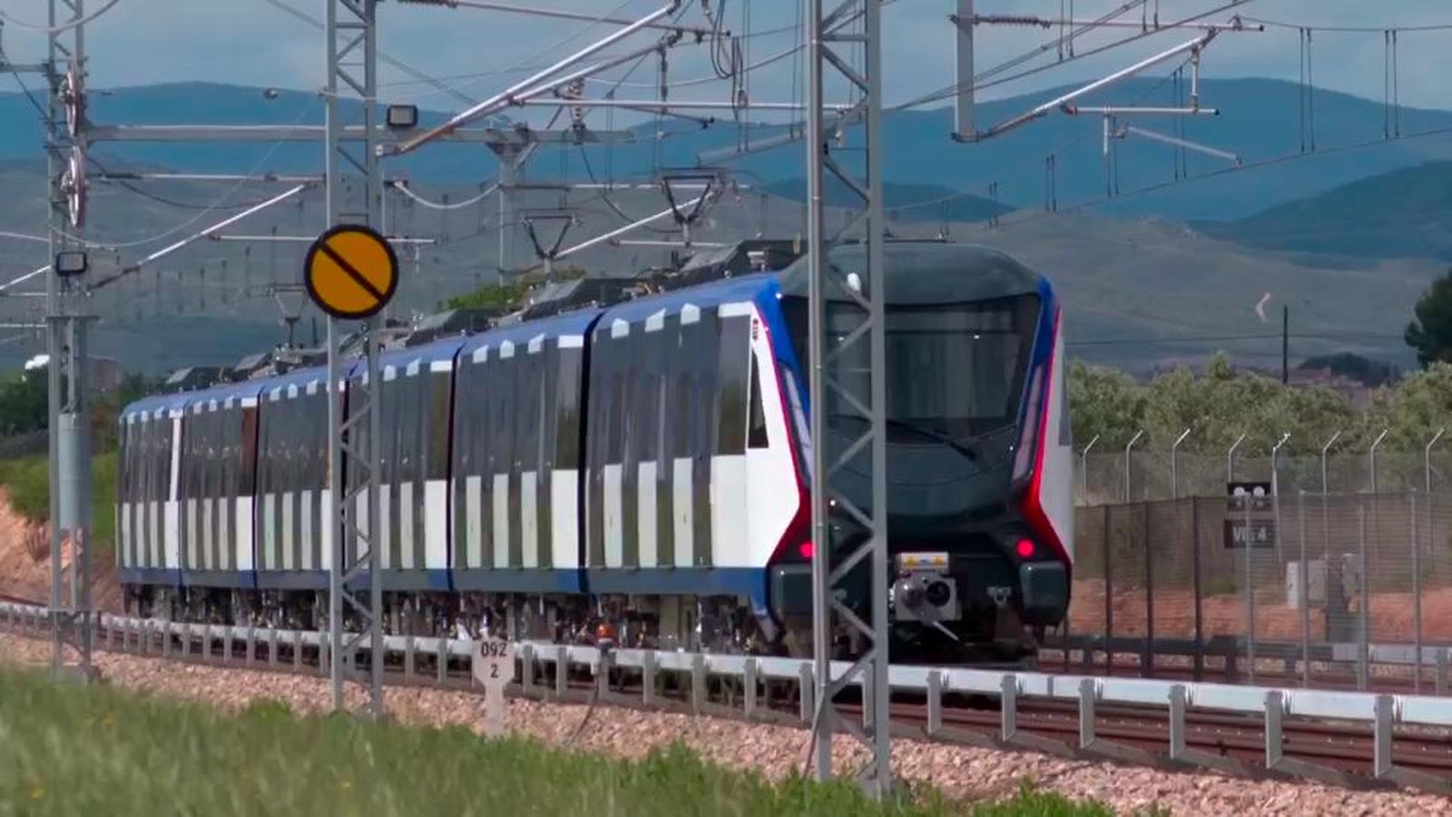 Comienzan las pruebas de los 48 nuevos trenes sin conductor del Metro de Madrid