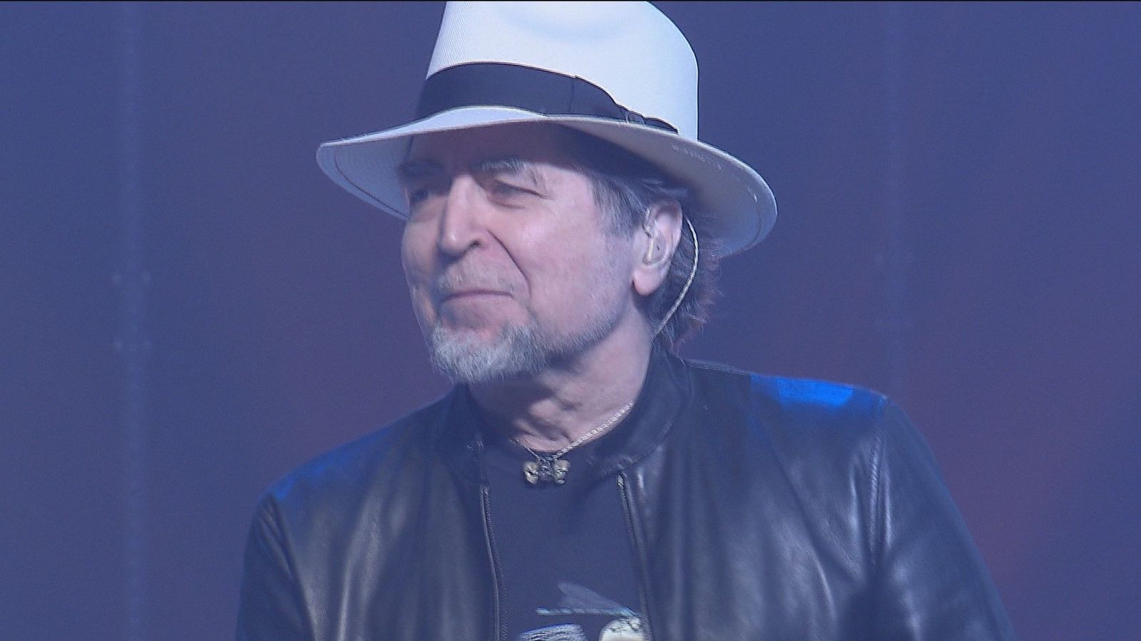 Sabina, el poeta de lo cotidiano, cumple 70 años