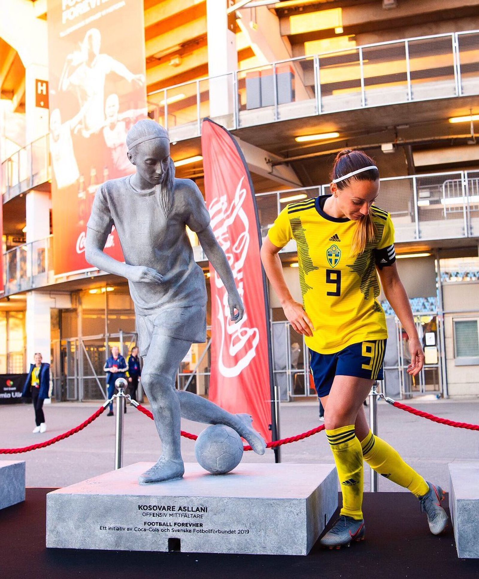 Kosovare Asllani