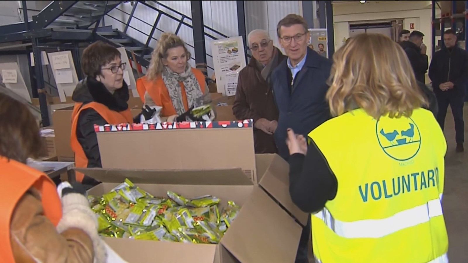 Núñez Feijóo visita el Banco de Alimentos