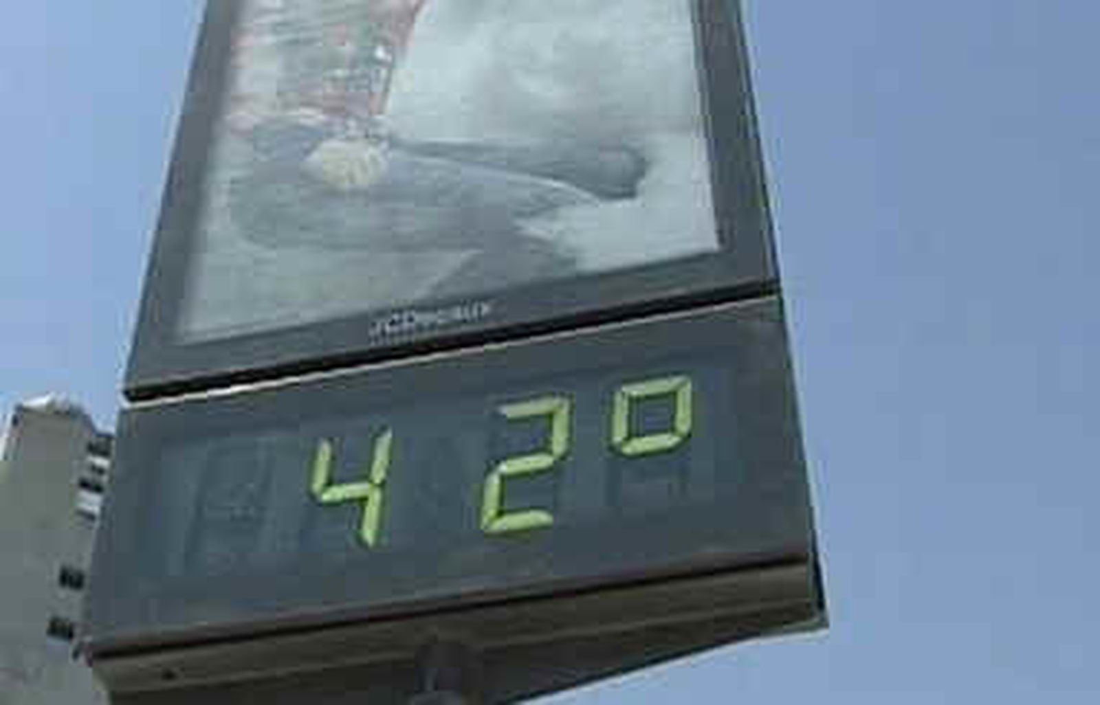 Una ola de calor de aire del norte de África elevará las temperaturas hasta los 40 grados centígrados este fin de semana