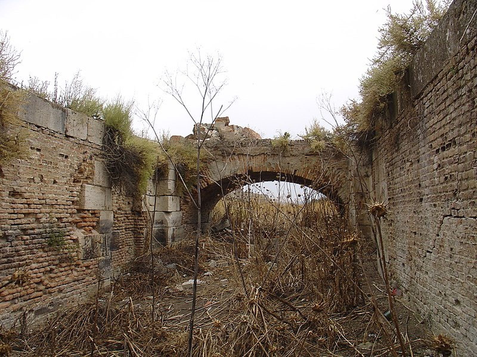 Interior de la décima esclusa del Real Canal del Manzanares en el tramo de Getafe