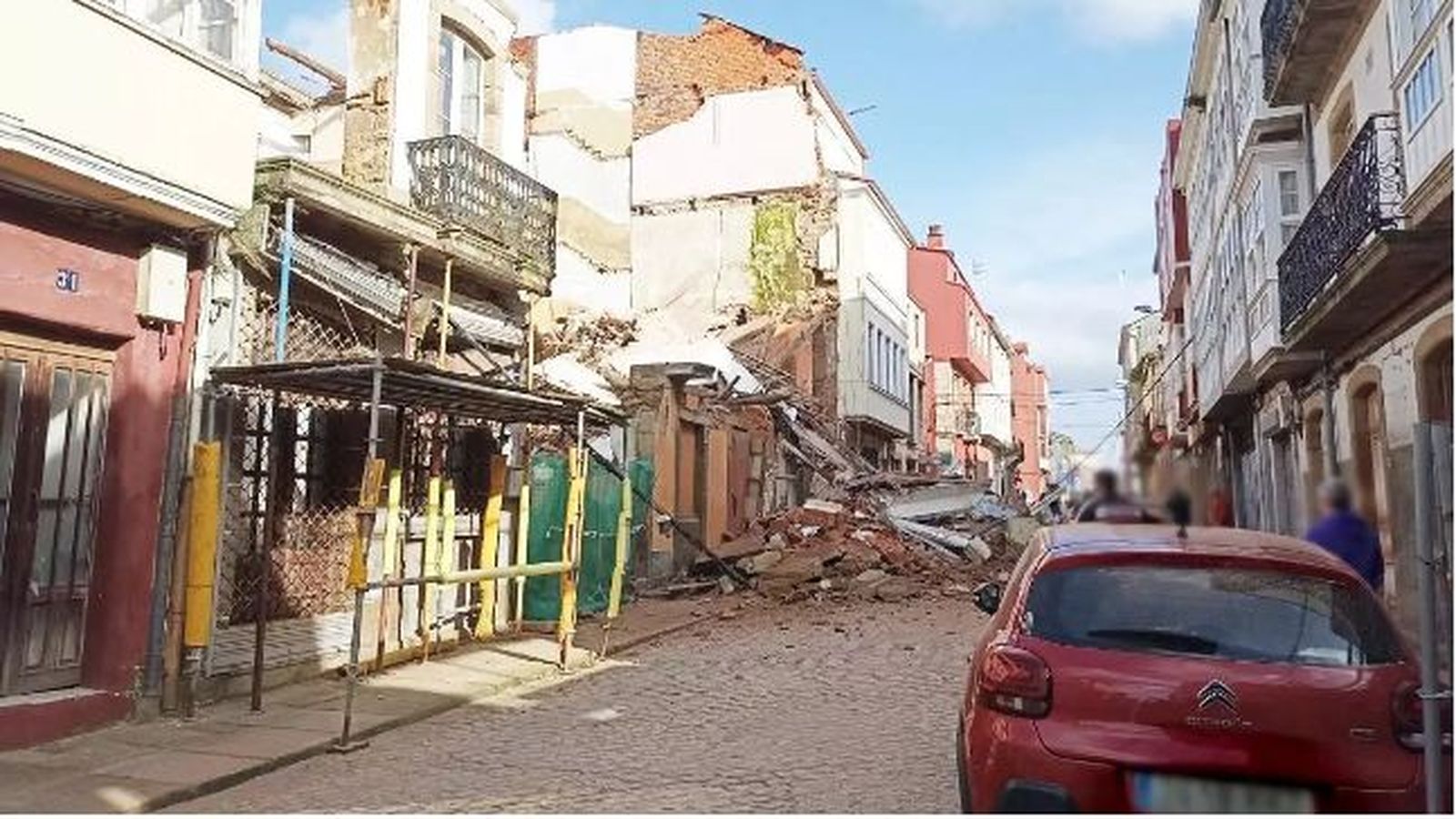 Edificio derrumbado en Ferrol