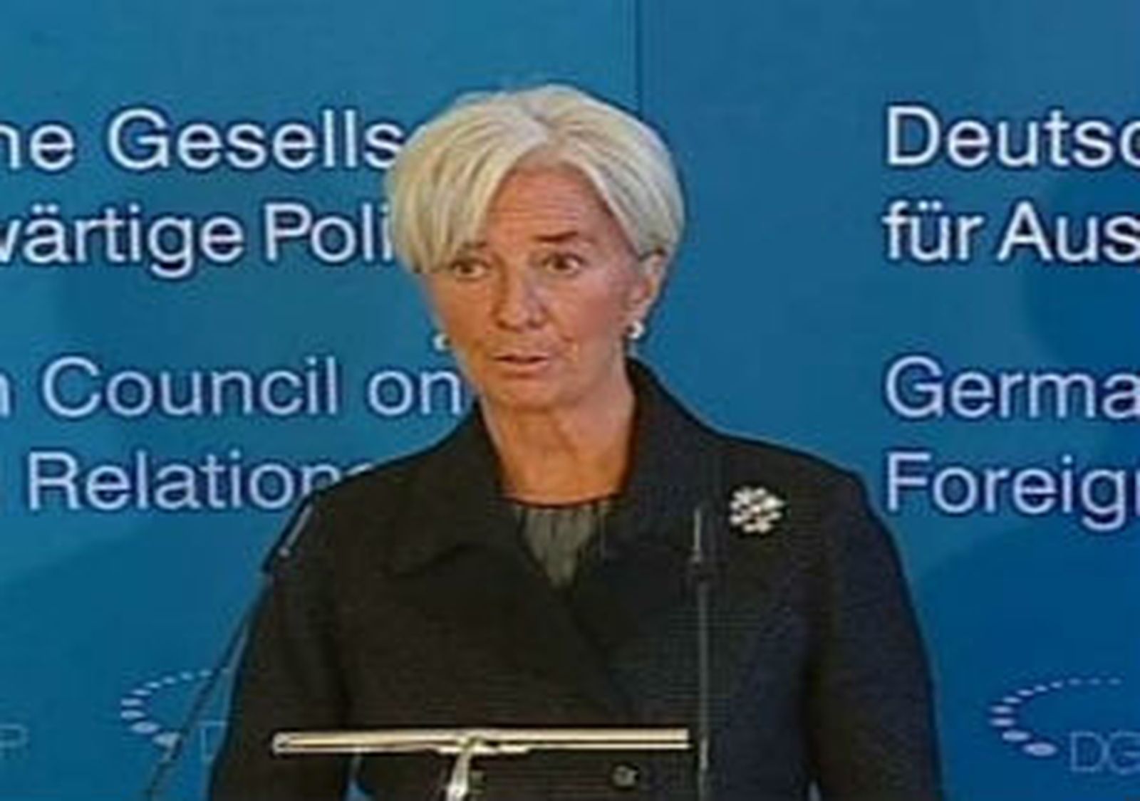 Lagarde insta a los miembros del FMI a "demostrar su apoyo" durante la crisis