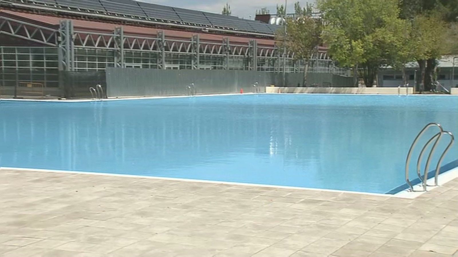 Adiós a las piscinas en un fin de semana otoñal en Madrid