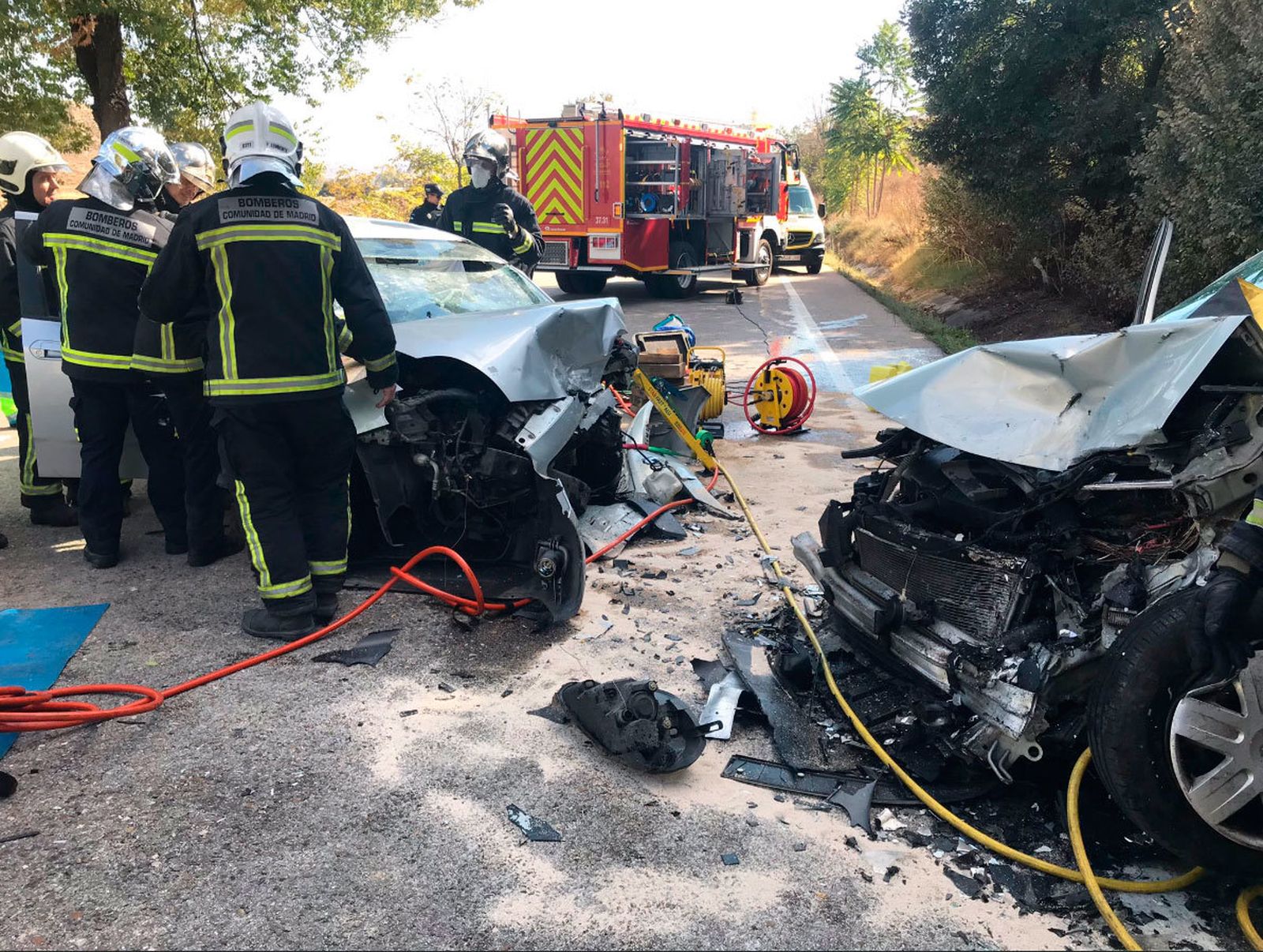 Cinco heridos, uno grave, en un choque frontal de dos coches en Ciempozuelos