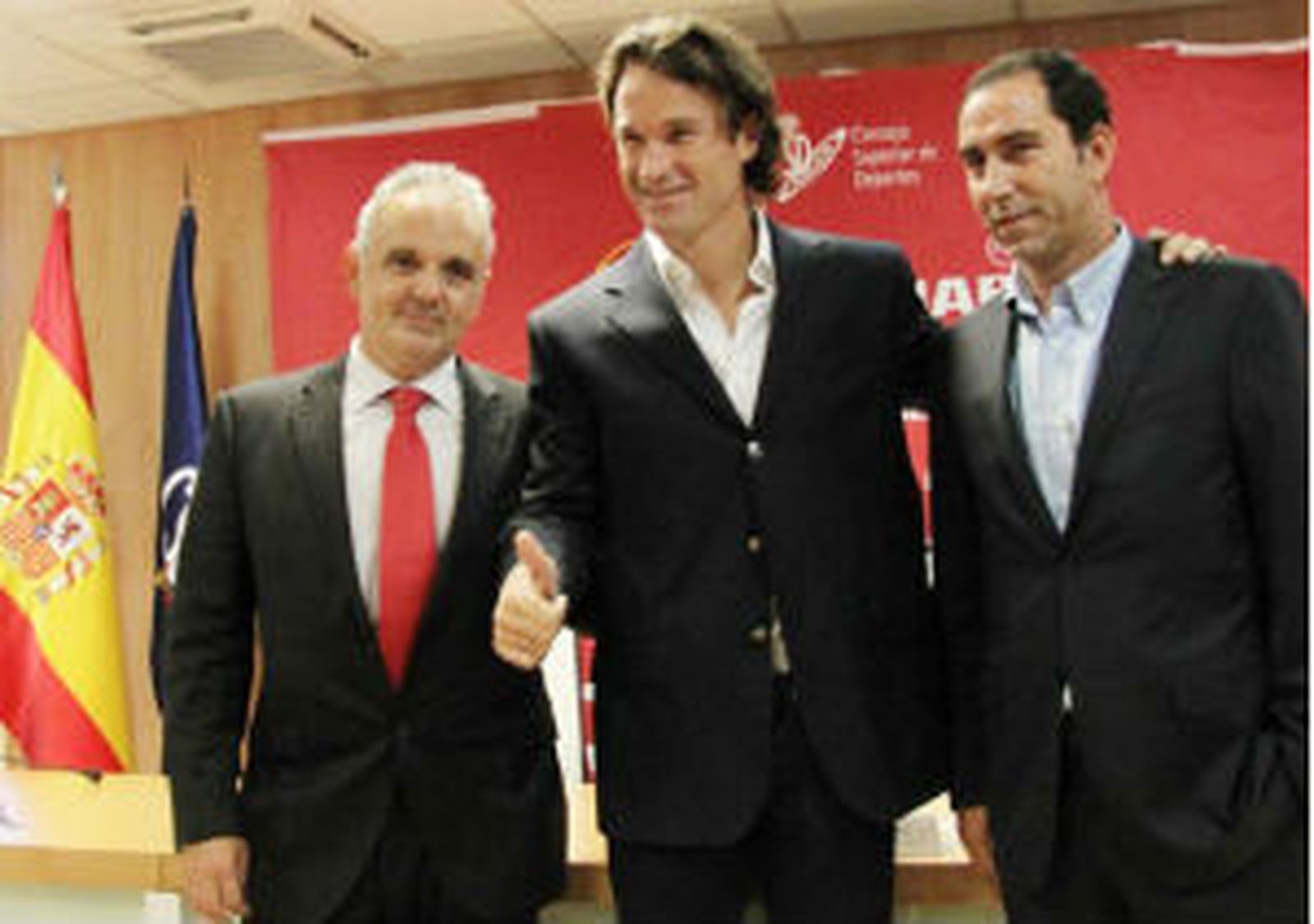 Carlos Moyá, presentado como capitán de la Davis