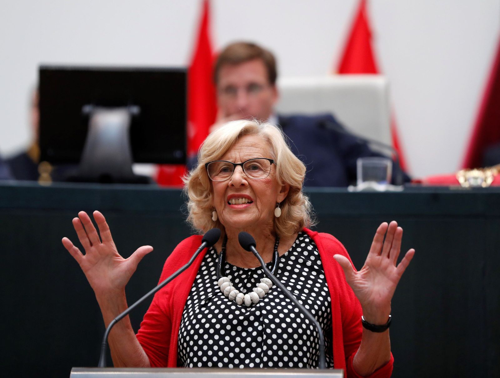 Interviene Manuela Carmena en el pleno del Ayuntamiento
