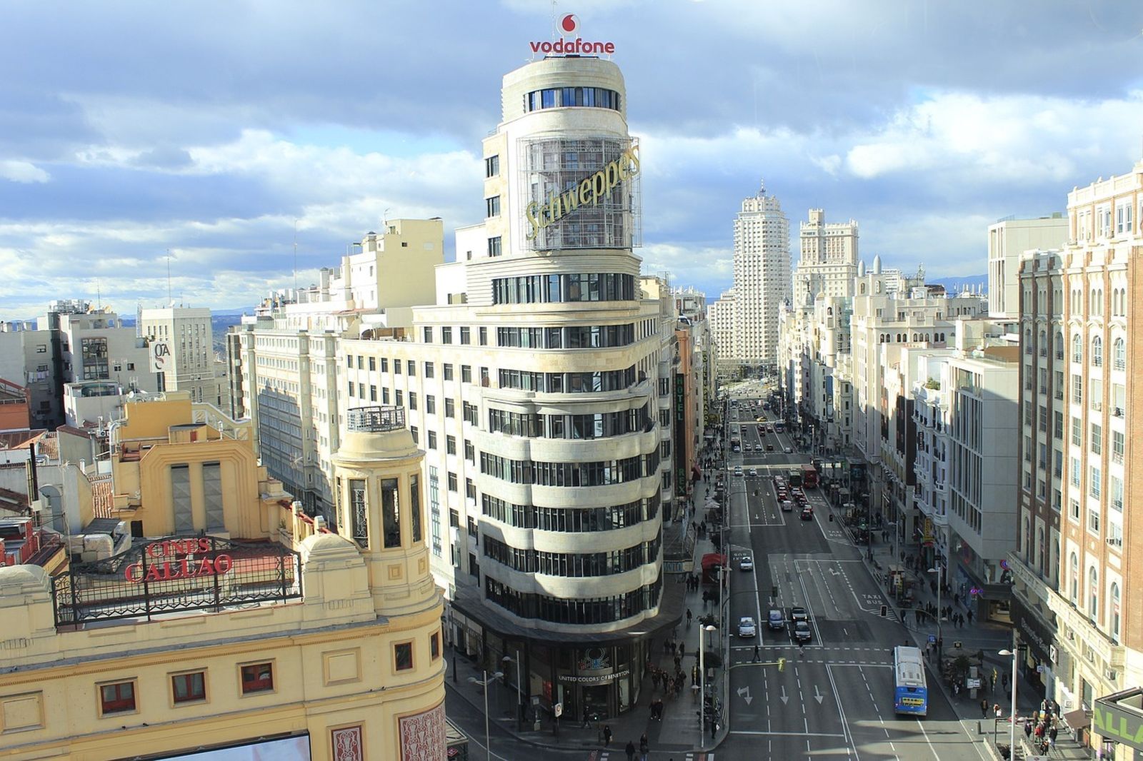 La Gran Vía de Madrid, la segunda calle comercial con mayor afluencia de Europa