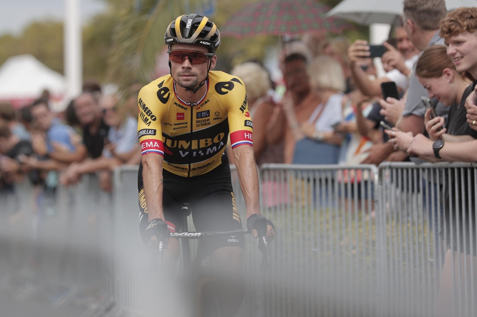 Roglic se impone en Xorret de Catí y Kuss es nuevo líder de La Vuelta