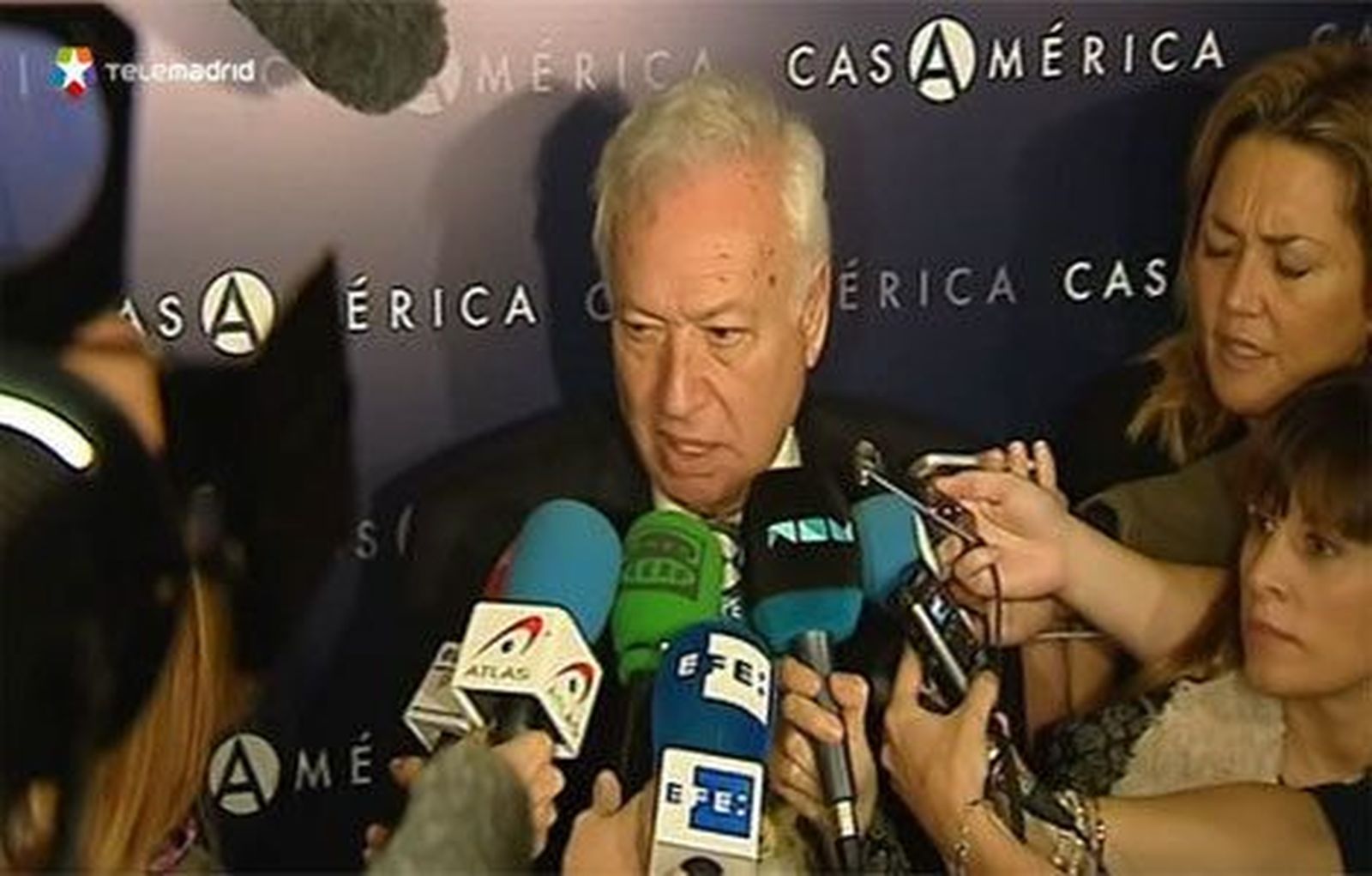 España aguarda explicaciones de EEUU, país al que da "especial prioridad"