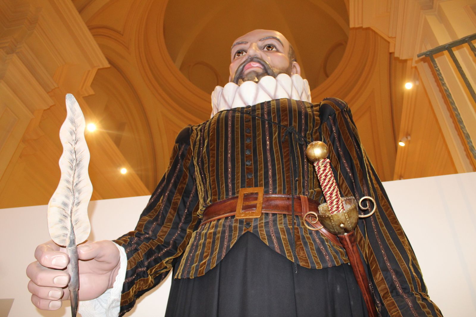 El Gigantes y Cabezudos de Cervantes en Alcalá de Henares