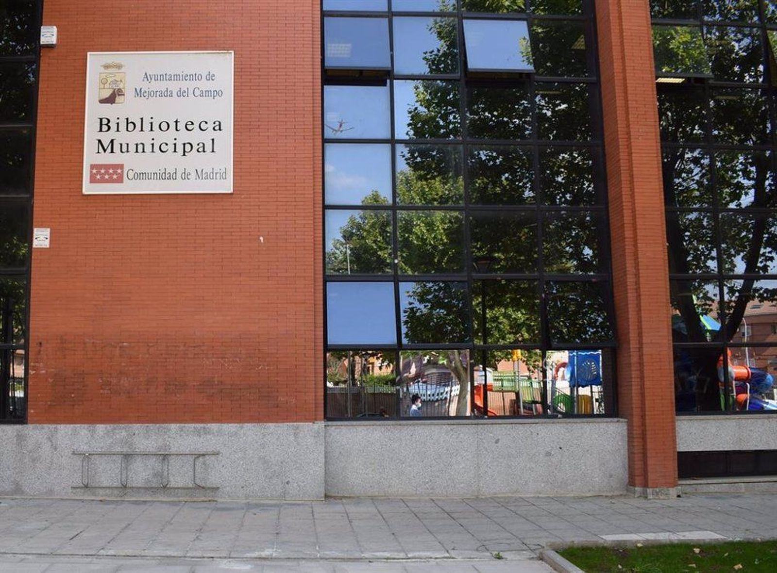 Biblioteca Municipal de Mejorada del Campo