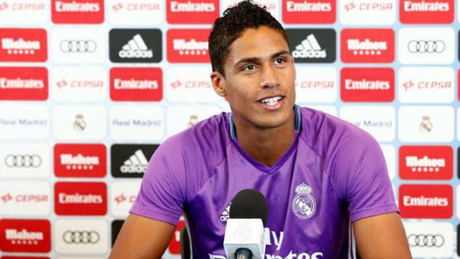 Varane: "Hablé con Zidane y el club y he decidido quedarme"