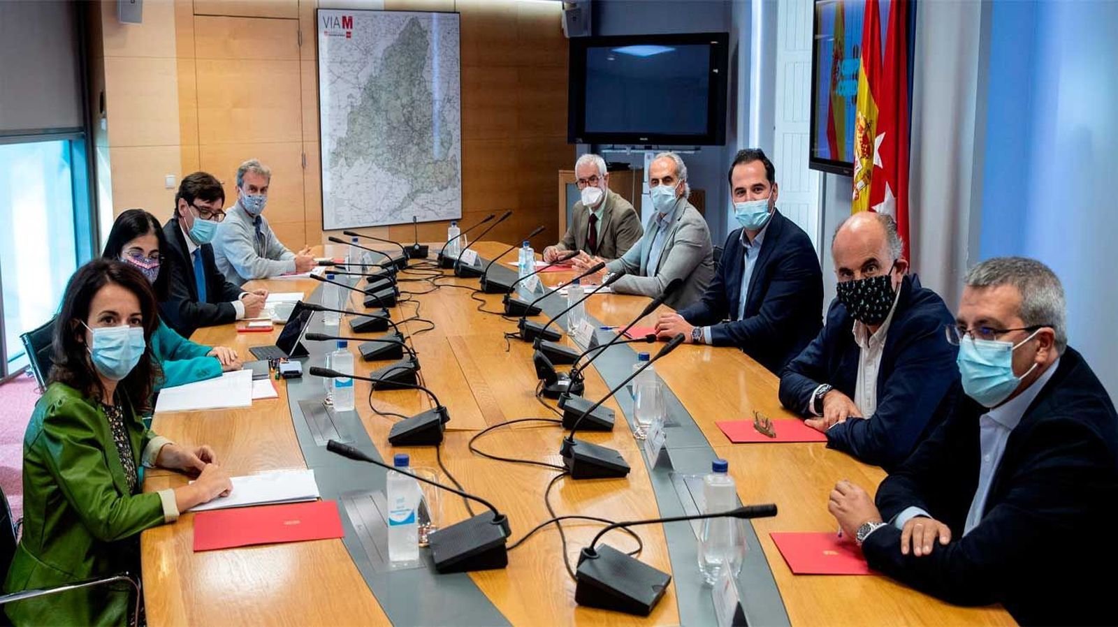 Gobierno y Comunidad estudian las medidas a tomar para frenar el contagio