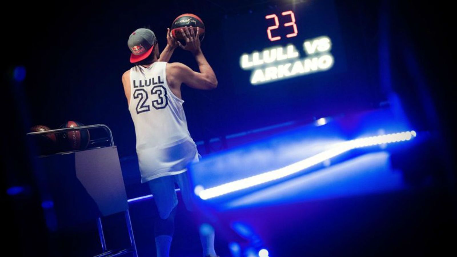 Llull contra Arkano, triples contra rimas