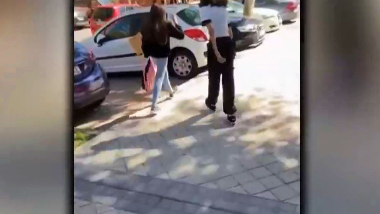 Denuncias cruzadas: la familia de la 'agresora' de San Blas acusa a la ‘víctima’