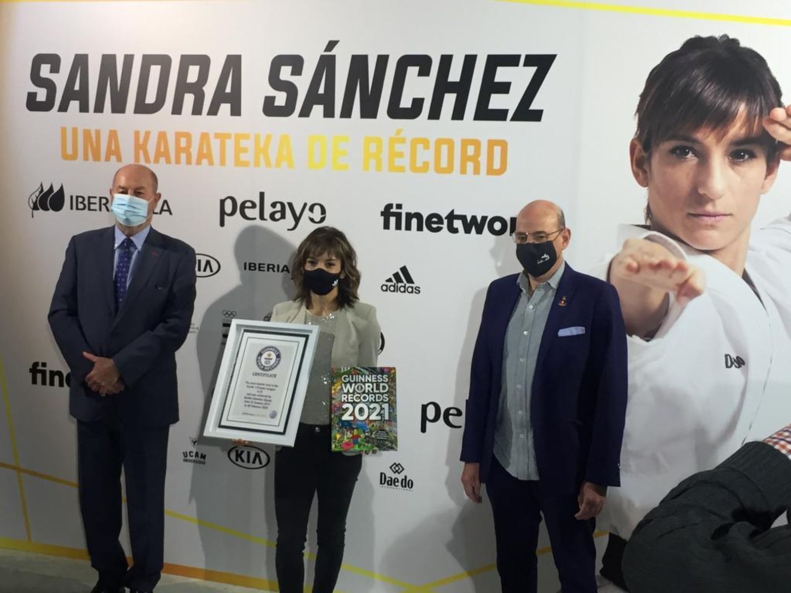 Sandra Sánchez campeona del mundo de Karate entra en el Libro Ginness