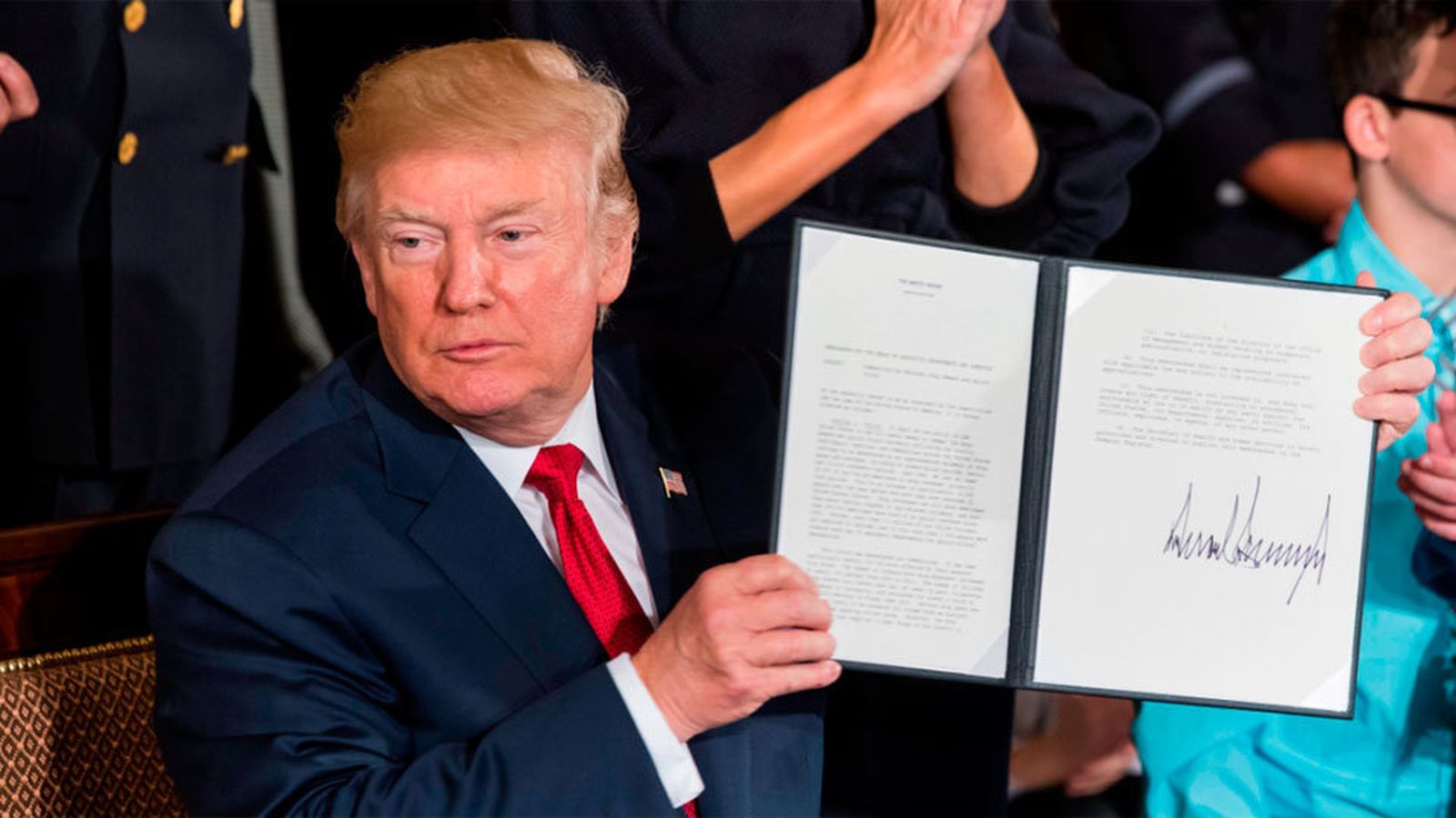 Trump declara la "emergencia de salud pública" en EE.UU. por uso de opiáceos