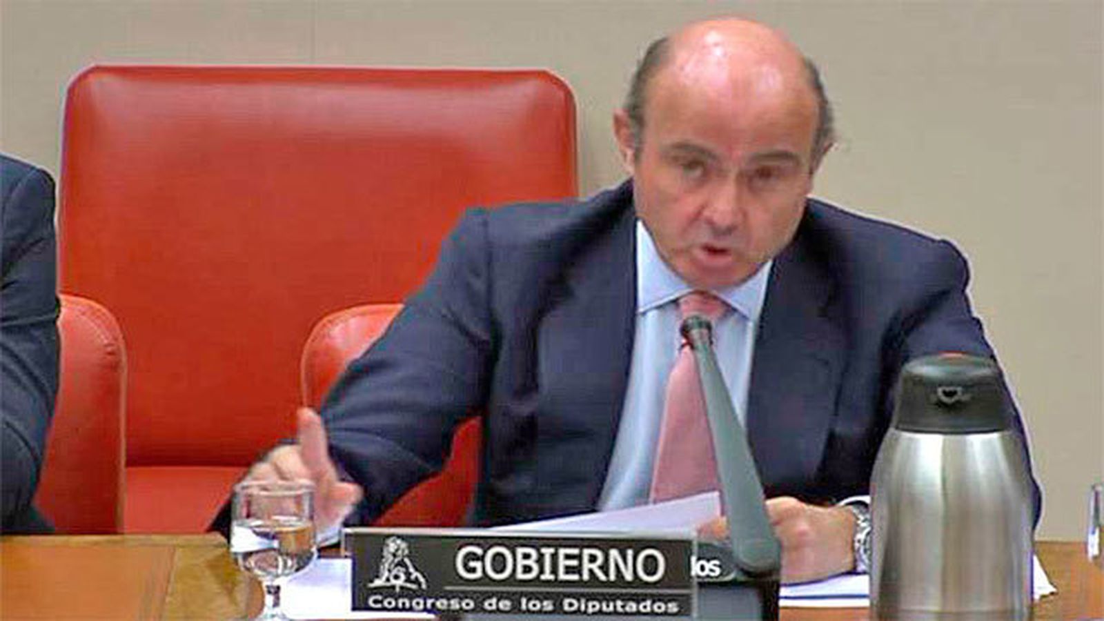 Luis de Guindos en el Congreso