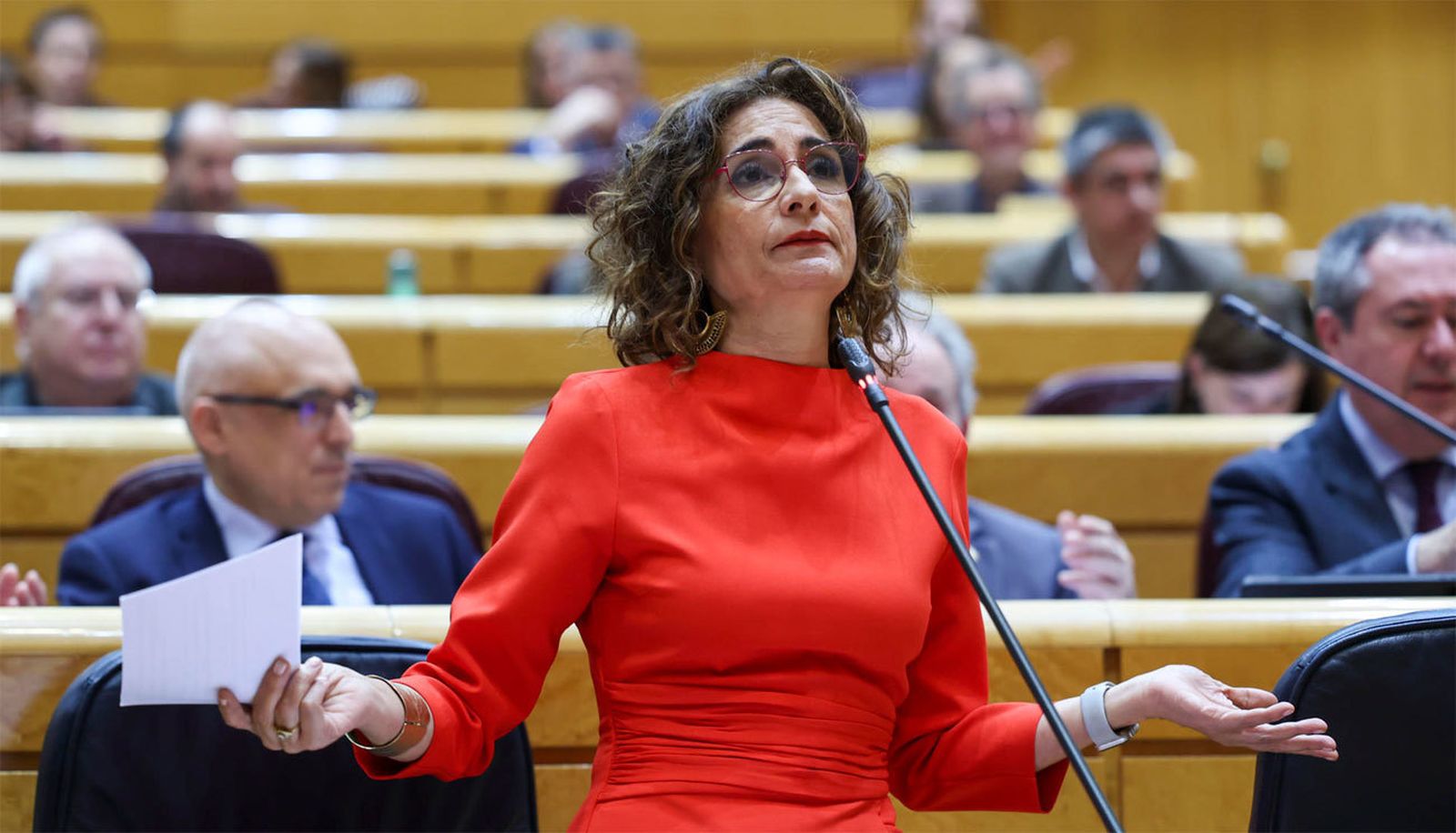 La mayoría absoluta del PP tumba la senda de déficit y retrasa los presupuestos