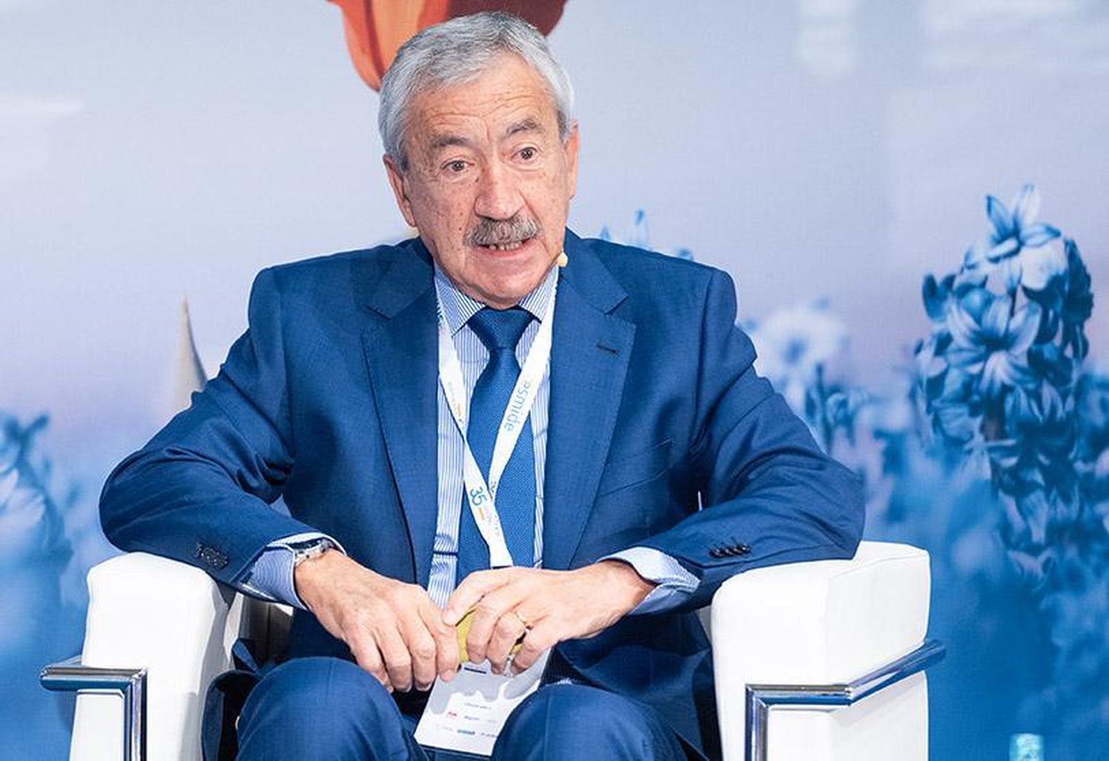 ¿Pueden los autónomos y pymes licitar obras y servicios con la administración?