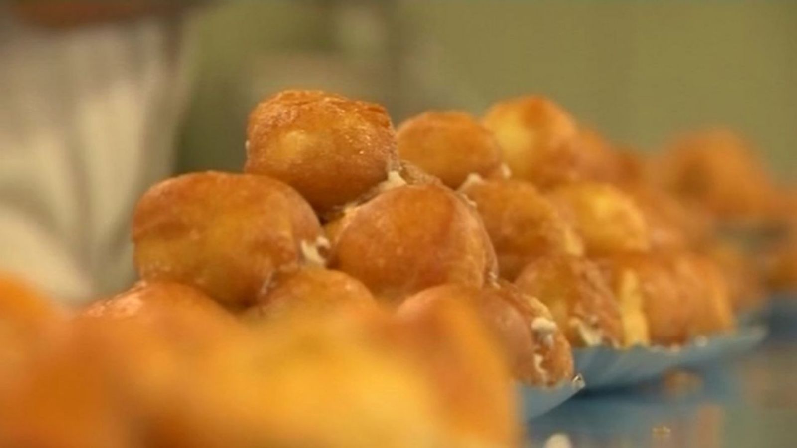 Buñuelos de viento, el postre estrella del Día de Todos los Santos