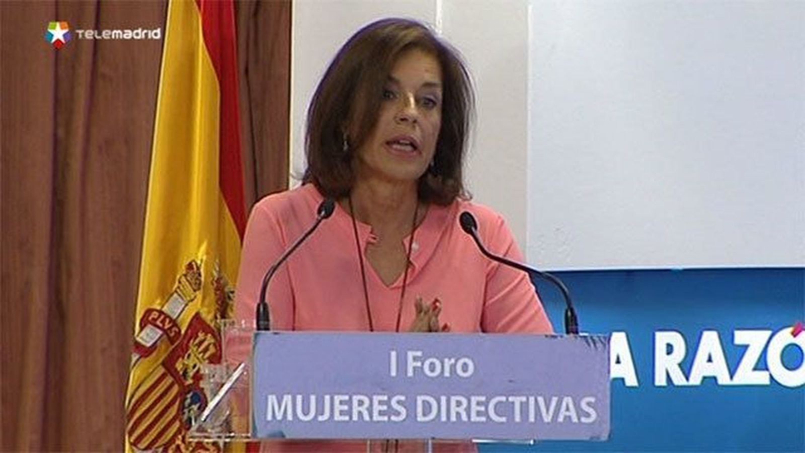 Botella: Ser mujer  sin "condescendencia ni victimismo"