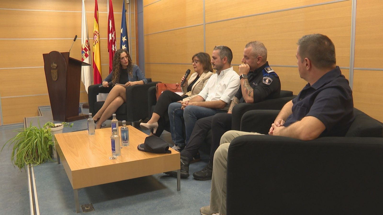 Pinto ofrece unas charlas ciudadanas para luchar contra la okupación