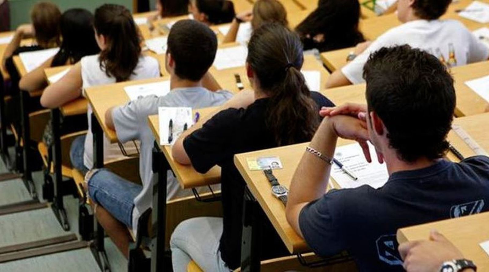Estudiantes universitarios