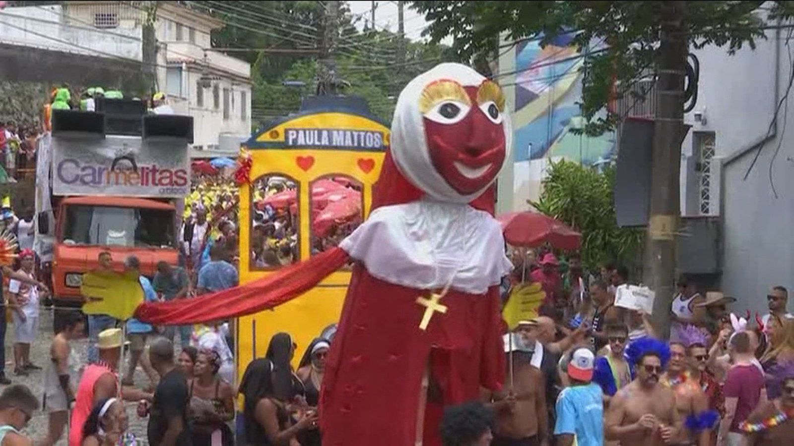 Arranca el carnaval de Brasil con la 'Fiesta de las Carmelitas'