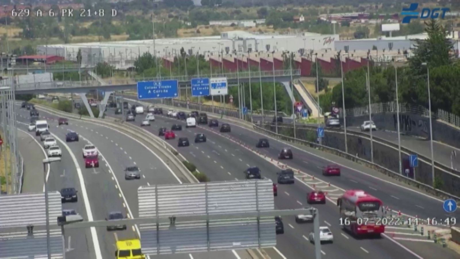 La segunda Operación Salida del verano deja retenciones en las carreteras madrileñas