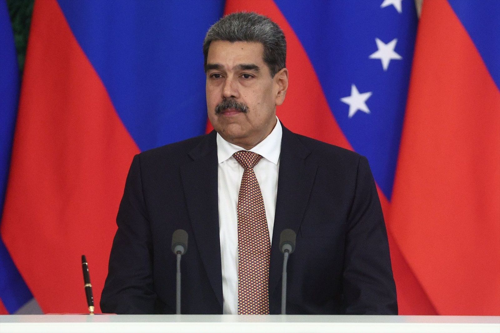 Venezuela cierra sus embajadas en Noruega y Australia
