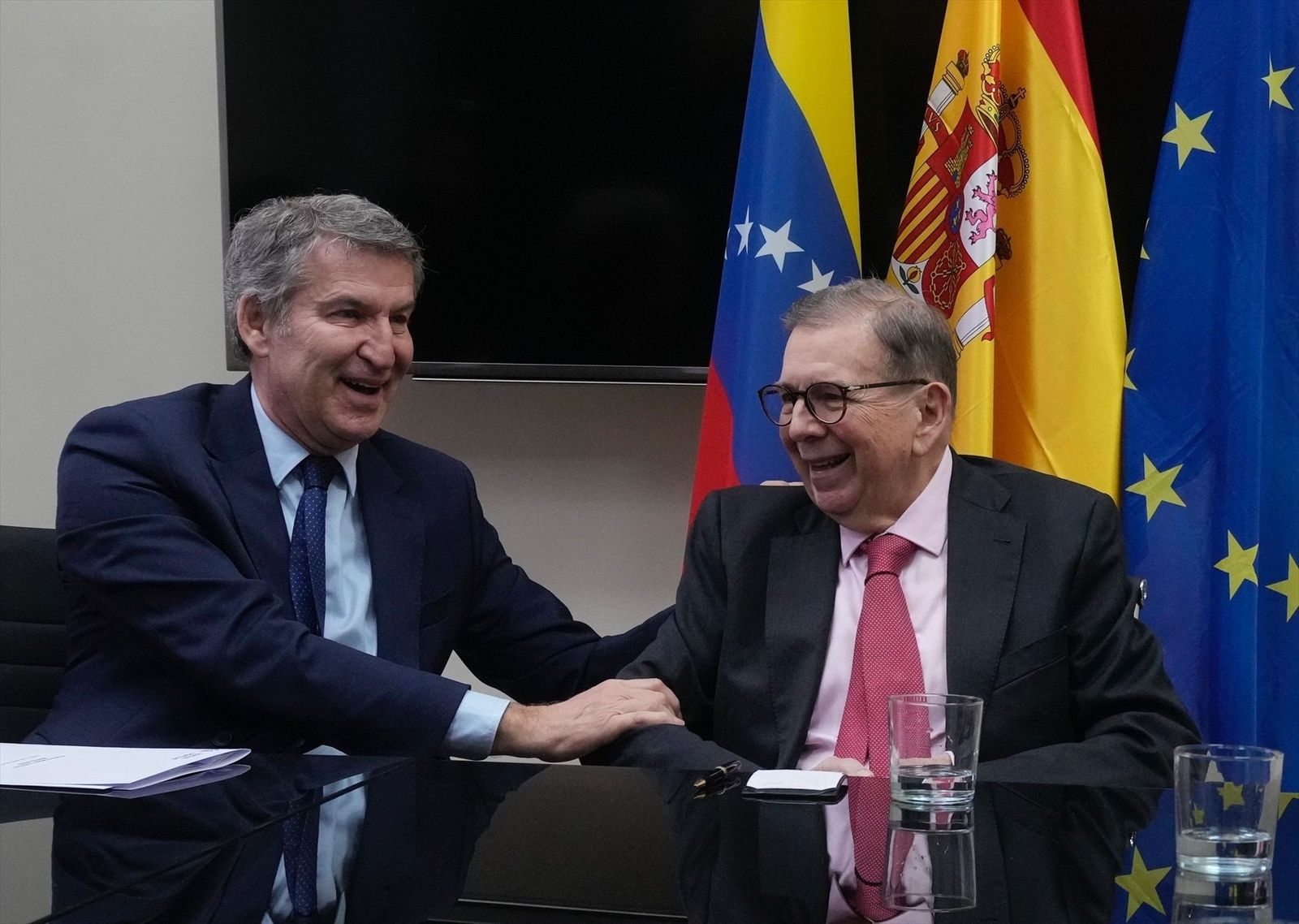 Feijóo respalda a Edmundo González y defiende la "caída inmediata y completa del chavismo"