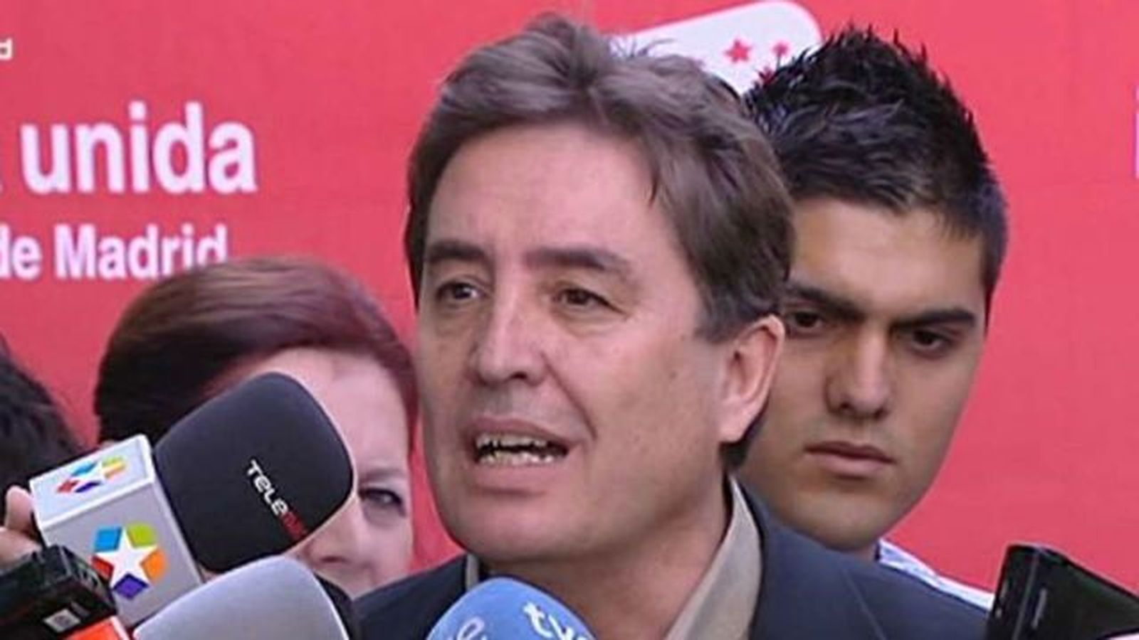 Montero arremete contra Rivera por pedir disolución partidos tradicionales