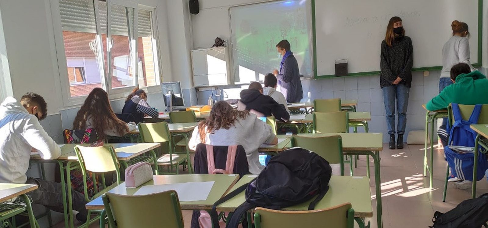 Aula de un centro educativo en la que se imparte el taller de duelo