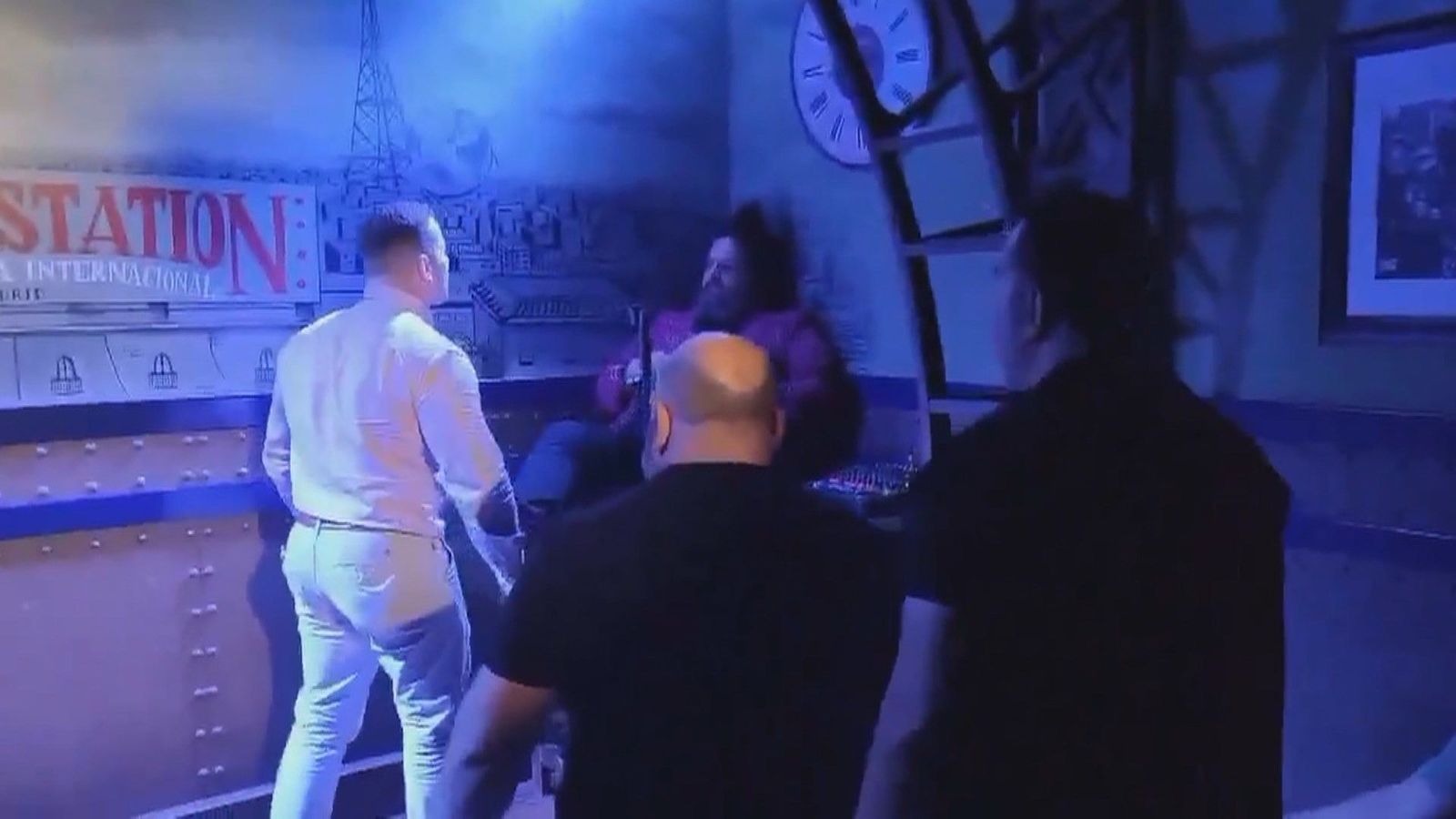 Un espectador agrede a Jaime Caravaca en pleno show acusándole de comentarios 'pedófilos' sobre su bebé
