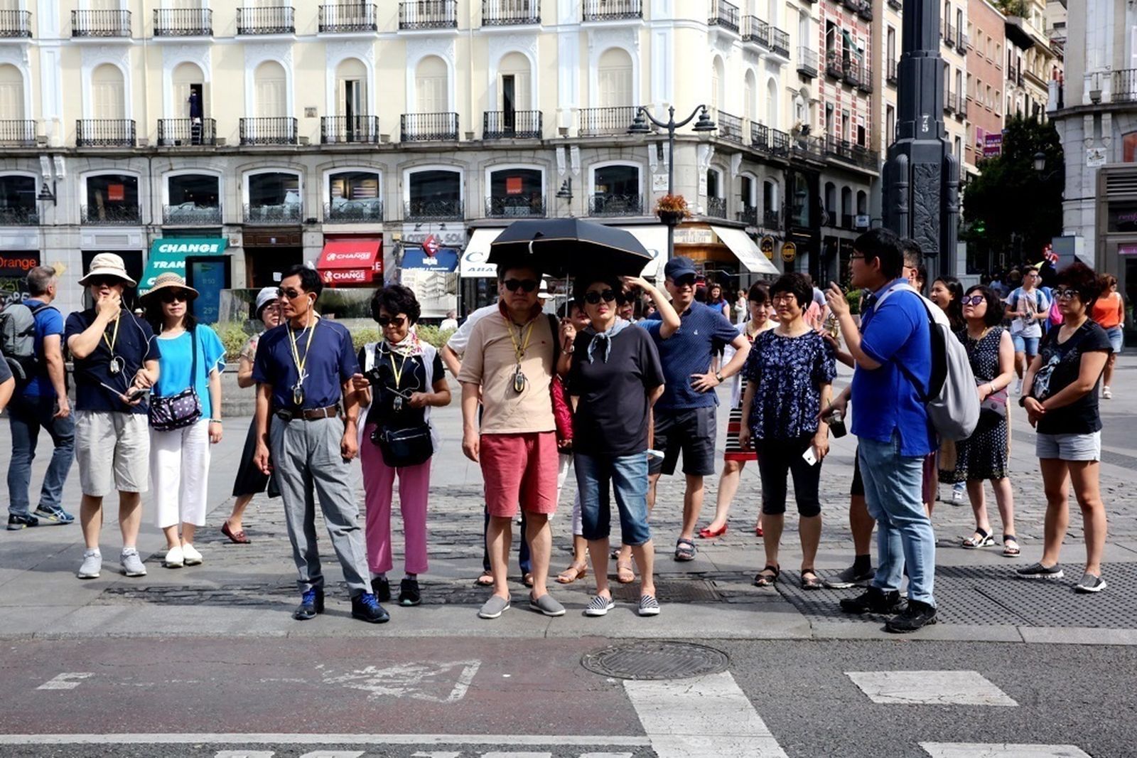 Turistas en la Puerta del Sol