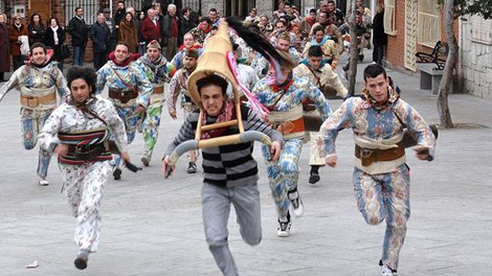 Celebración de la Vaquilla en Fresnedillas de la Oliva