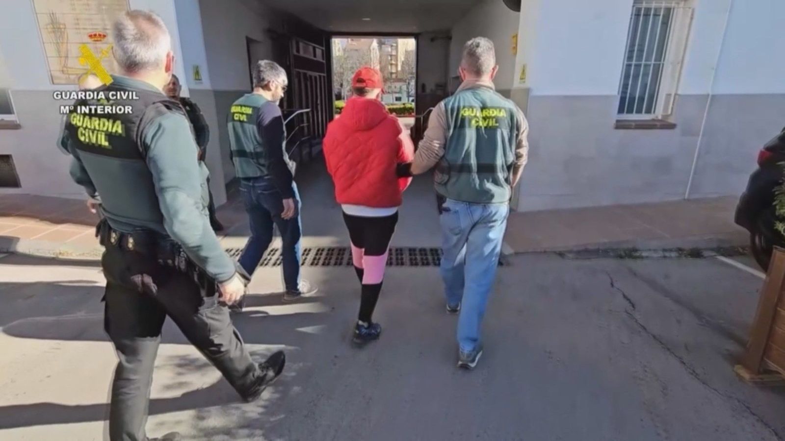 Detenido en Gerona un hombre por difundir peleas entre menores a través de un chat